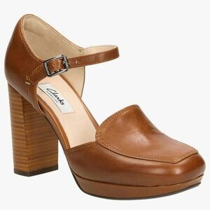 NWOB Clarks Tan Leather Block Heel Shoes Gabriel Dawn Size 6